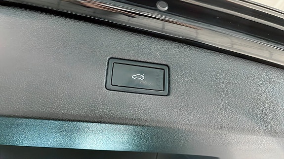 Volkswagen Tiguan Allspace 14 of 19