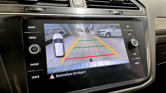 Volkswagen Tiguan Allspace 18 of 19