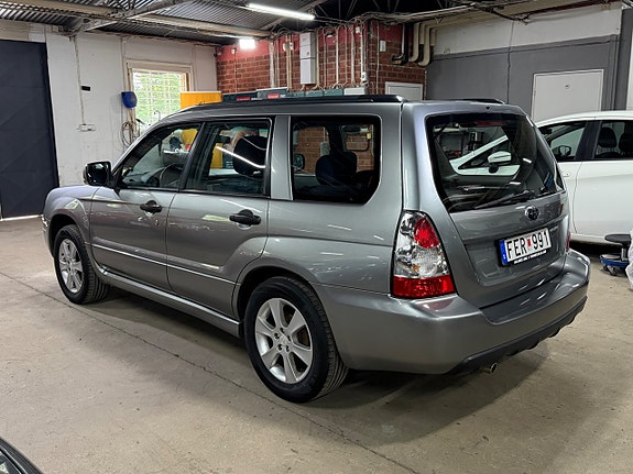 Subaru Forester 4 of 5
