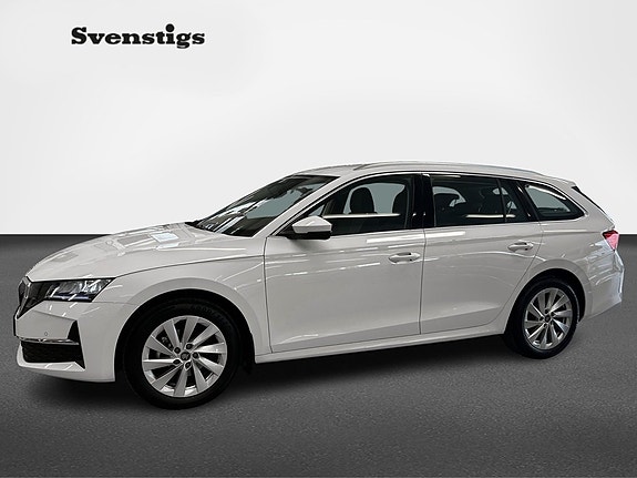 Skoda Octavia 3 of 5