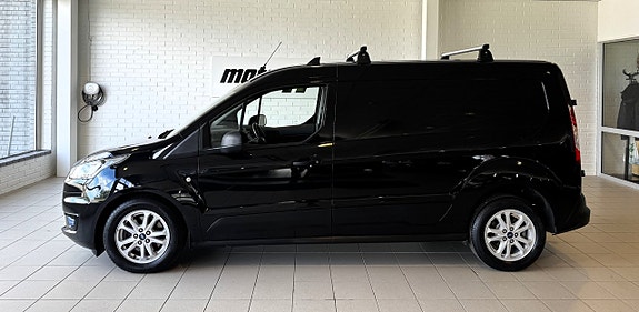 Ford Transit Connect 8 of 12