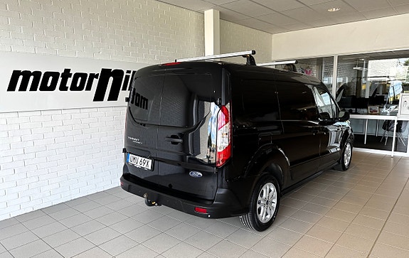 Ford Transit Connect 4 of 5