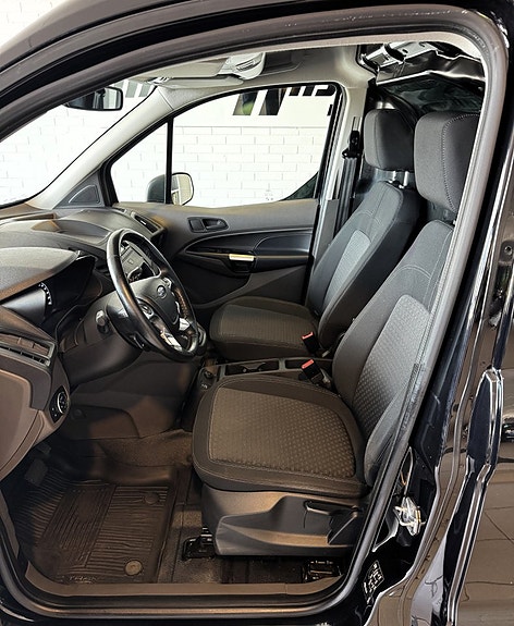 Ford Transit Connect 12 of 12