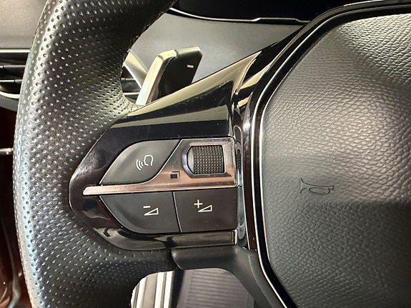 Peugeot 5008 10 of 15