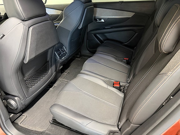 Peugeot 5008 4 of 5