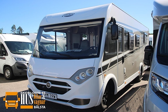 Carado I 449 SÅLD Automat 150hk Queenbed 3500kg B körkort 4 of 5