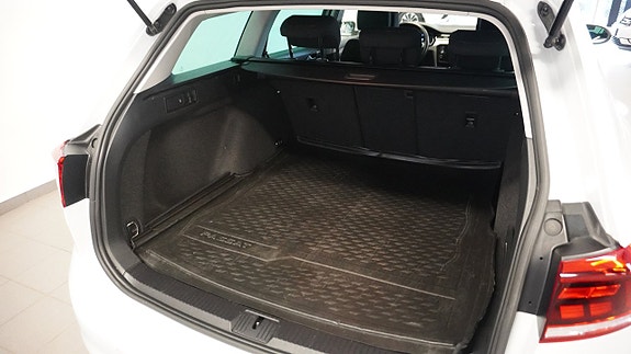 Volkswagen Passat 5 of 5