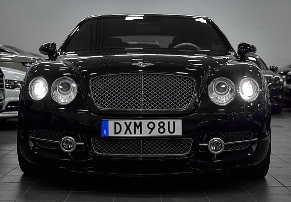 Bentley Continental Flying Spur 3 of 5