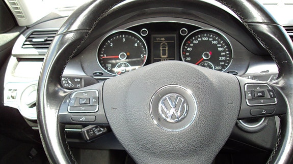 Volkswagen Passat 5 of 5