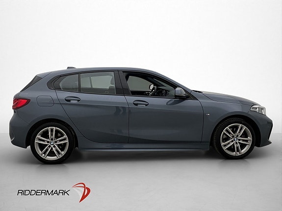 BMW 118i 4 of 5
