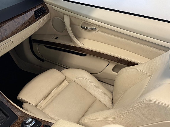 BMW 335i 19 of 20
