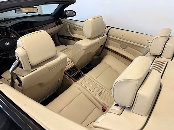 BMW 335i 18 of 20