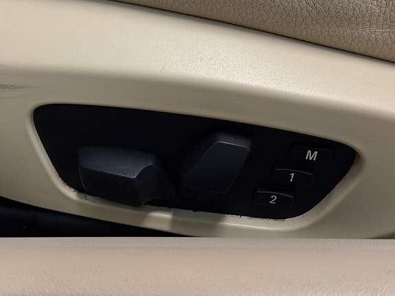 BMW 335i 11 of 20