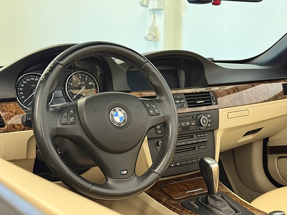 BMW 335i 9 of 20