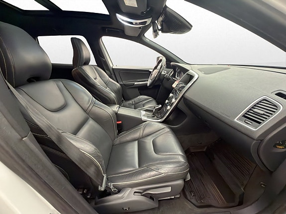 Volvo XC60 29 of 30