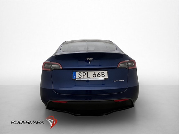 Tesla Model Y 6 of 30