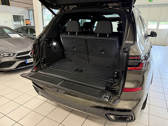 BMW X7 29 of 30