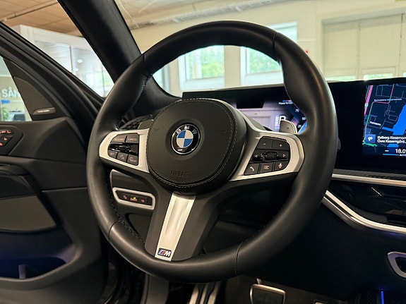 BMW X7 13 of 30