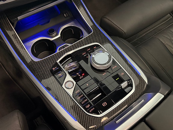 BMW X7 21 of 30
