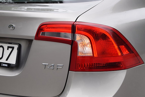 Volvo S60 18 of 19