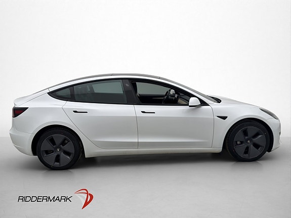 Tesla Model 3 7 of 30