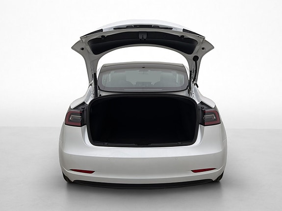 Tesla Model 3 8 of 30