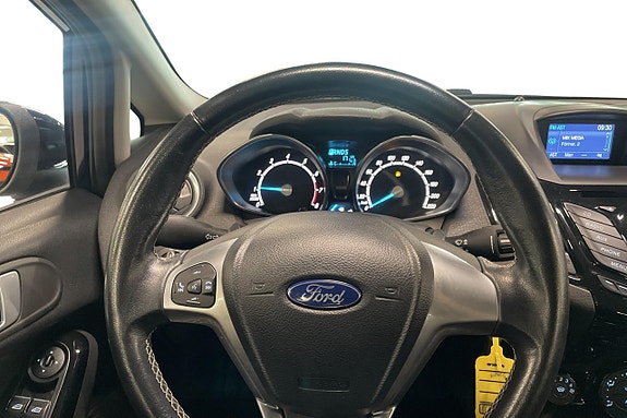 Ford Fiesta 12 of 26