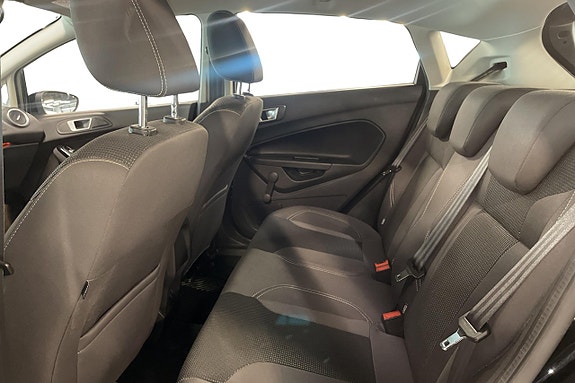 Ford Fiesta 16 of 26