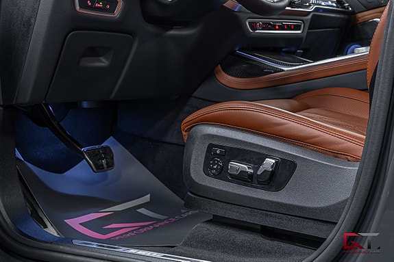 BMW X7 11 of 25