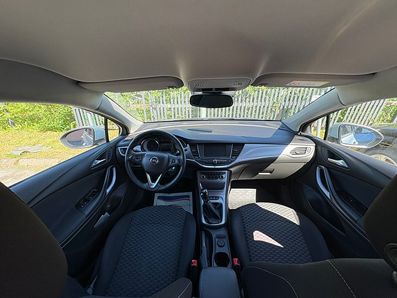 Opel Astra 3 of 3