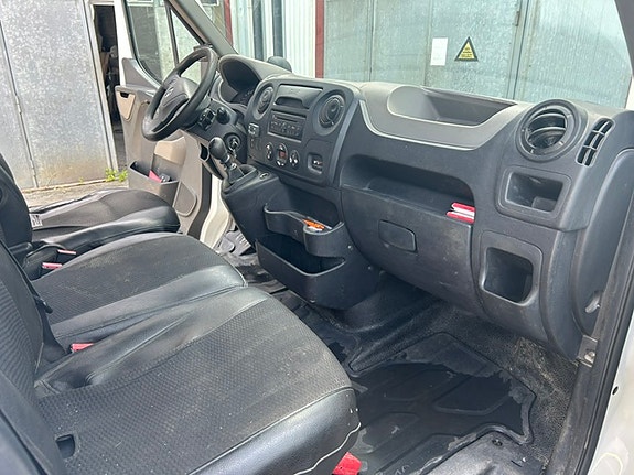 Renault Master 6 of 9