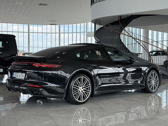 Porsche Panamera 4S 5 of 5
