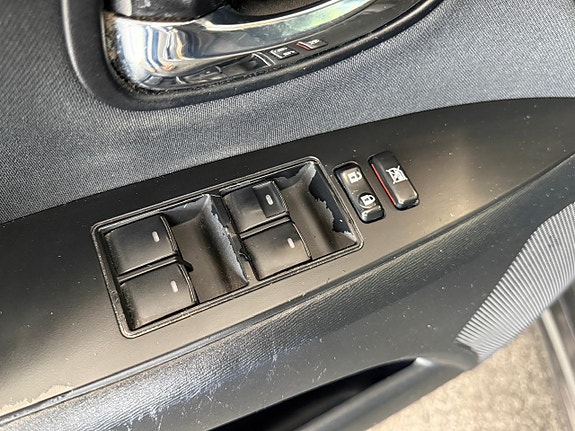 Toyota Avensis 19 of 19