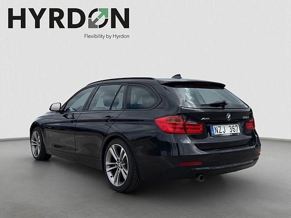 BMW 318d 4 of 5