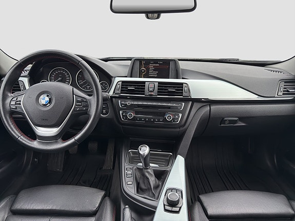 BMW 318d 13 of 21