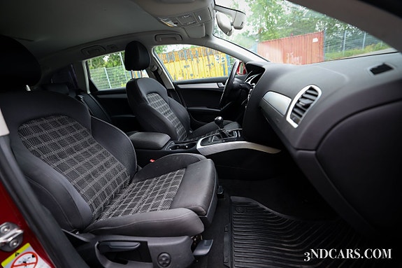 Audi A4 14 of 16