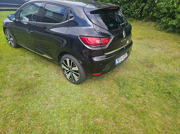 Renault Clio 4 of 5