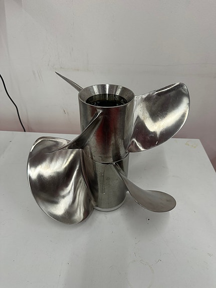 Product image 16 of 17