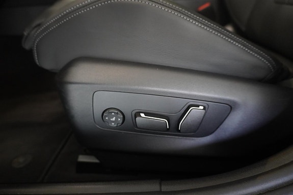 BMW 530e 12 of 13