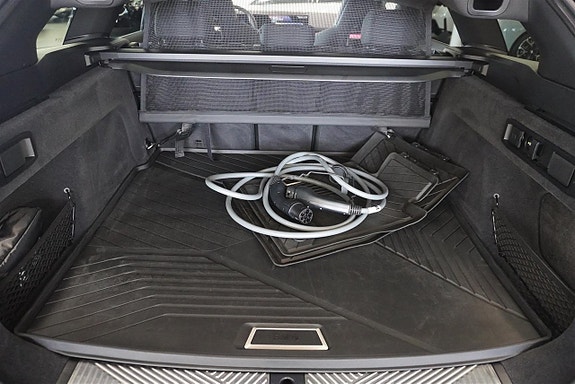 BMW 530e 10 of 13