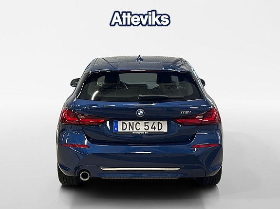 BMW 118i 4 of 5