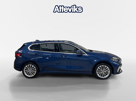 BMW 118i 2 of 15