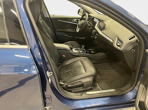 BMW 118i 15 of 15