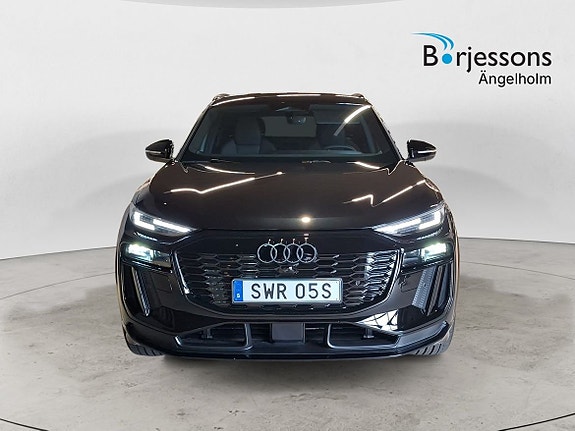 Audi Q6 e-tron 5 of 5