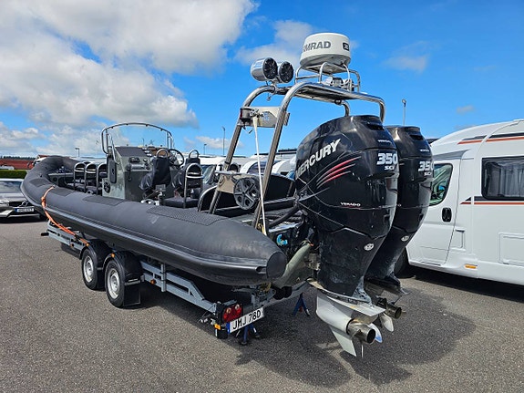 XS Ribs 990 / 2x Mercury Racing 350hk / 10 m ribb 4 of 5