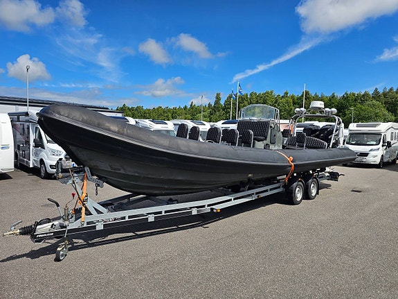 XS Ribs 990 / 2x Mercury Racing 350hk / 10 m ribb