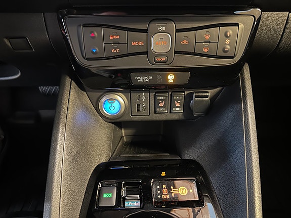 Nissan Leaf 12 of 15