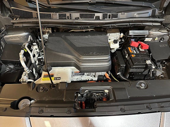 Nissan Leaf 15 of 15