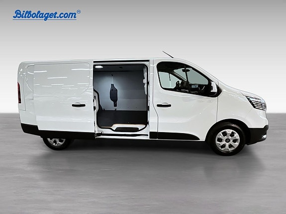 Renault Trafic 5 of 10