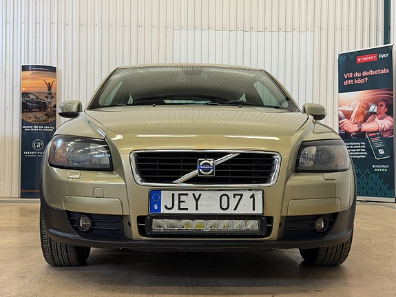 Volvo C30 3 of 5